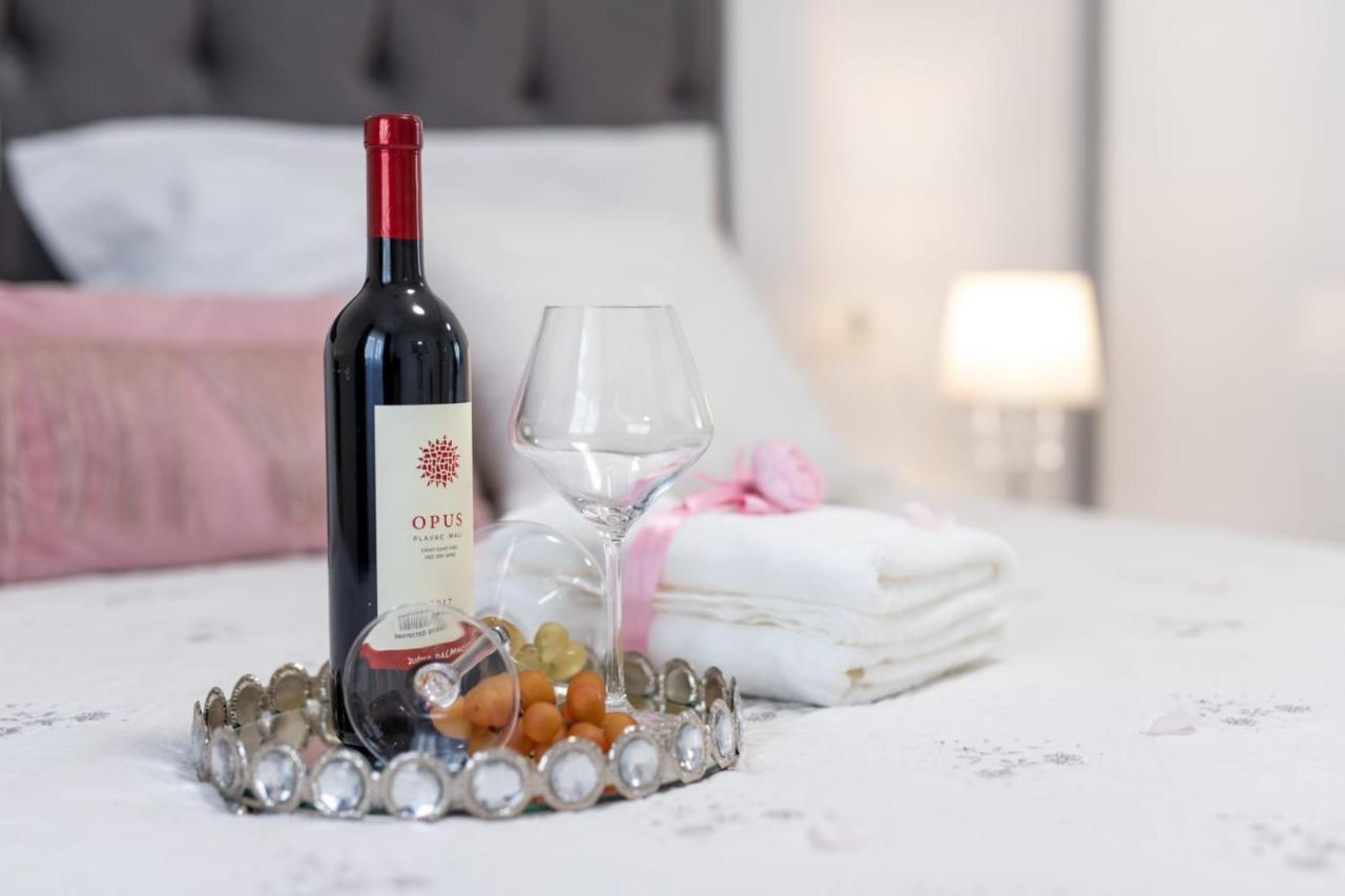 Lux Apartment Ema Каштела Экстерьер фото