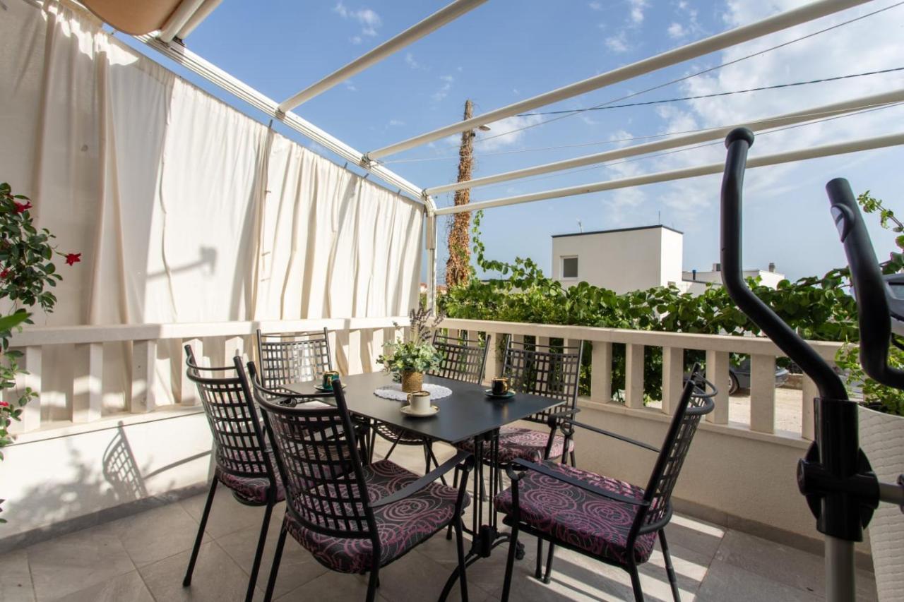 Lux Apartment Ema Каштела Экстерьер фото